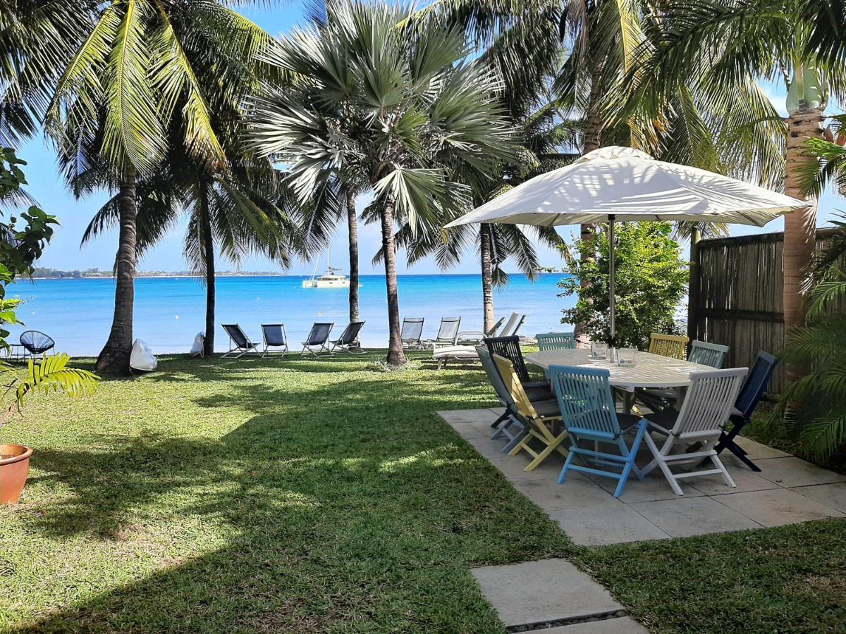 Fantastic Spacious Beachfront Villavacances Grand-Baie Exterior photo